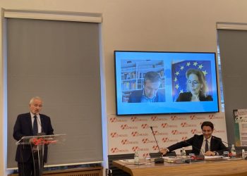 Assindatcolf, costo per badanti può arrivare a 30mila euro l’anno