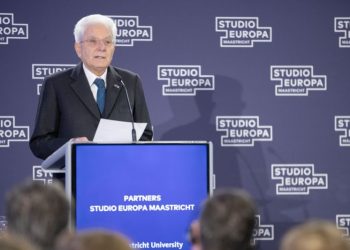 Mattarella “La sfida dei migranti si vince con la solidarietà”