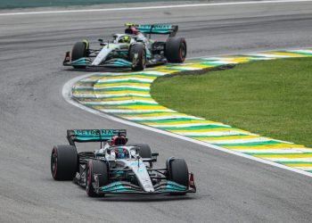 In Brasile vince Russell davanti a Hamilton, Sainz e Leclerc