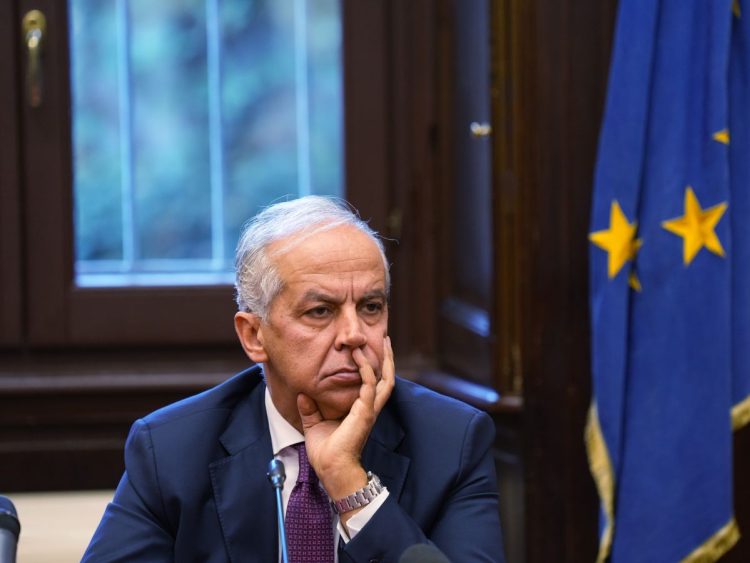 Migranti, Piantedosi “Priorità assoluta la tutela della dignità umana”