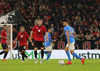 Doppietta di Grifo, l’Italia vince 3-1 in rimonta a Tirana