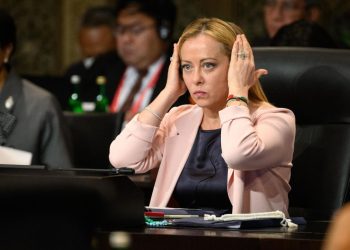 Meloni “Impegno su diritti bambini, un piano contro il cyberbullismo”