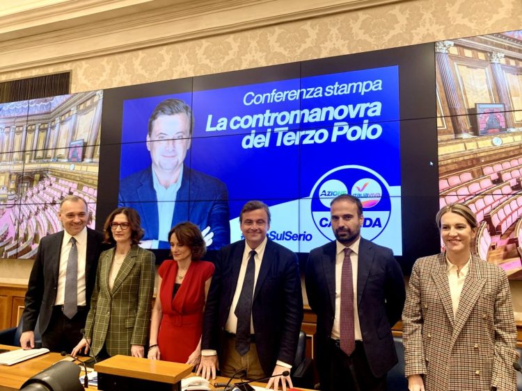 Calenda “Legge di bilancio pericolosa, aumenta la pressione fiscale”