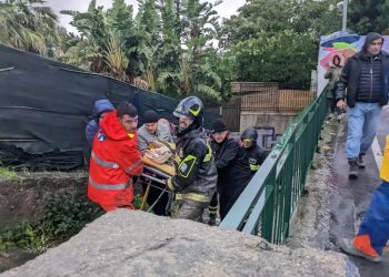 Frana a Ischia a causa del Maltempo, famiglia dispersa e una 25enne