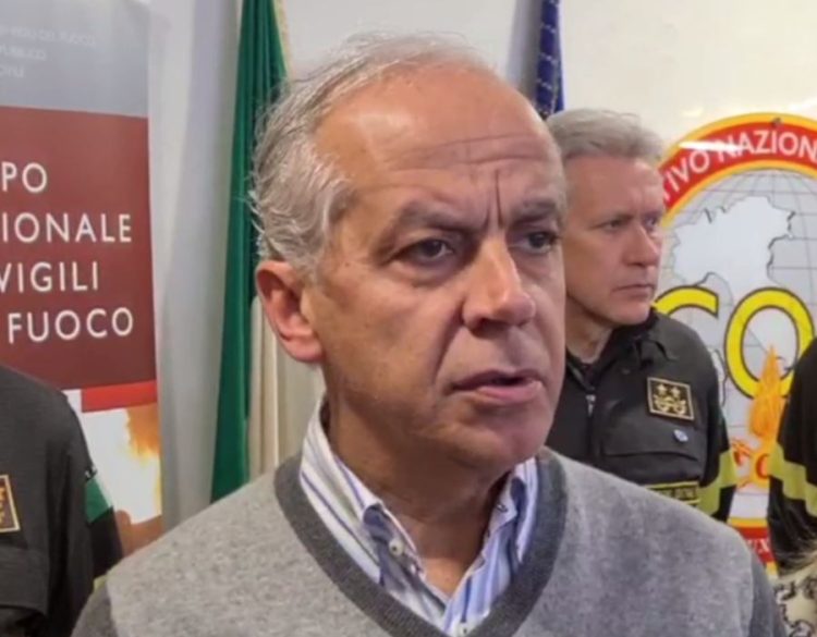 Frana Ischia, Piantedosi “Situazione molto grave e in evoluzione”