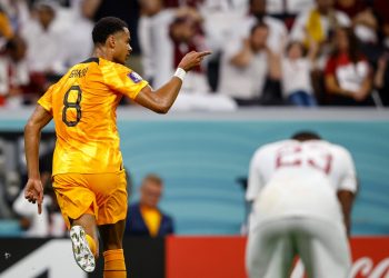 Olanda-Qatar 2-0, Orange agli ottavi di finale