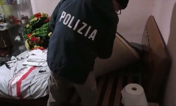 Filonazismo e pedopornografia su Telegram, 3 arresti a Genova