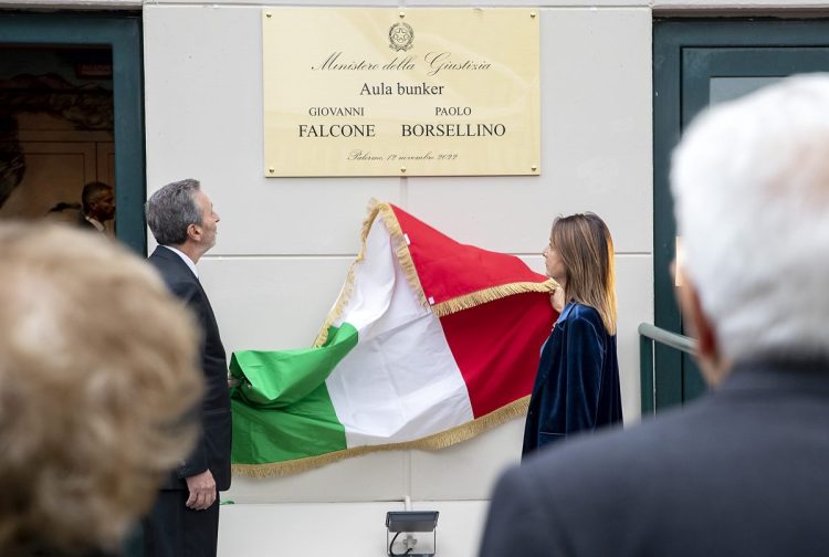 ntimafia a Palermo Aula Bunker intitolata a Falcone e Borsellino