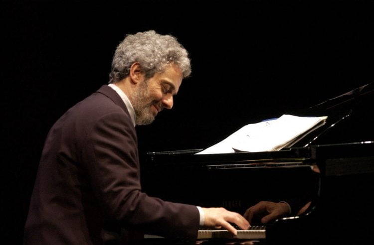 Il premio oscar Nicola Piovani apre a Modica la stagione musicale del teatro Garibaldi