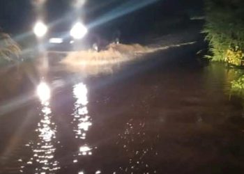Maltempo Ragusa, bomba d'acqua a Scicli: strade allagate