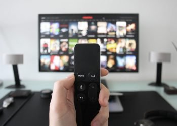 Bonus tv in scadenza a novembre: resta il bonus decoder a casa