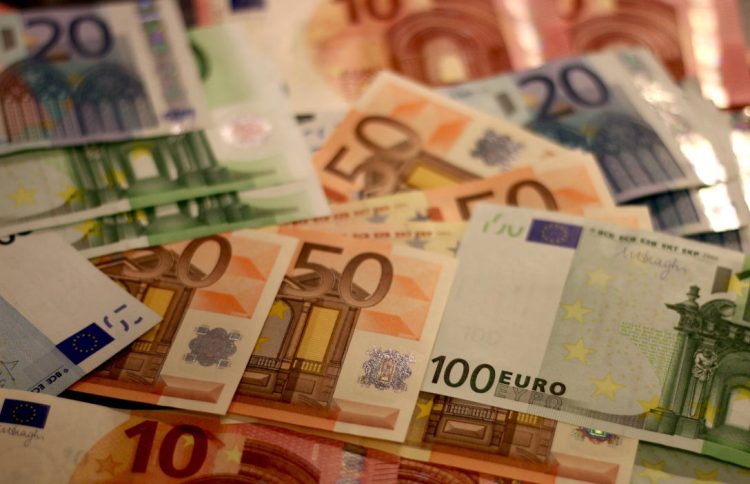 Decreto Aiuti quater: cala il superbonus ma sale tetto contante, ecco cosa cambia