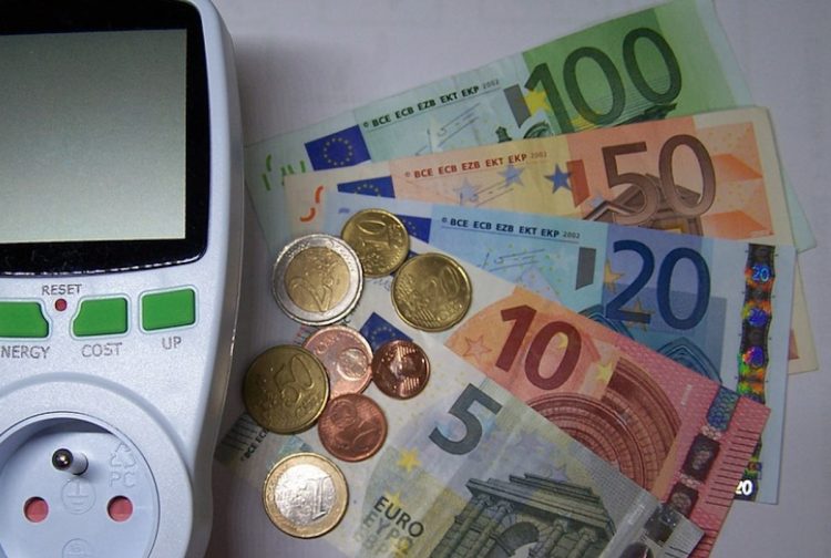 Decreto Aiuti quater in Cdm, tregua fiscale, caro bollette e bonus