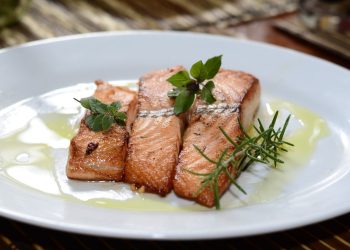 Dieta senza carboidrati e senza zuccheri per dire addio a 7 kg in 15 giorni