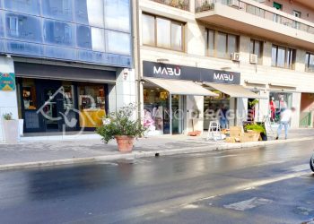 Modica, furto con spaccata in una profumeria