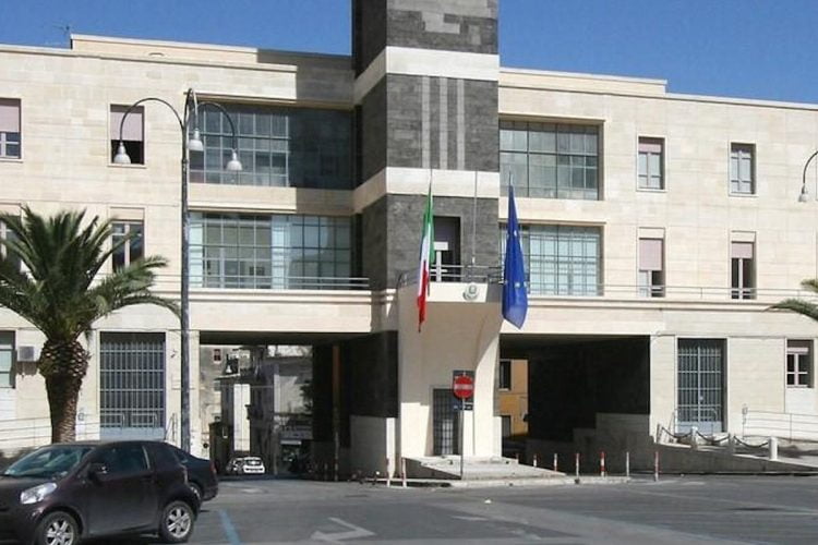 Gdf Ragusa, scoperti lavoratori in nero in serre agricole a Vittoria: denunce e sanzioni