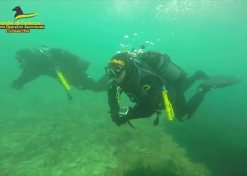 Interventi dal mare e dal cielo per scoprire pescatori di frodo