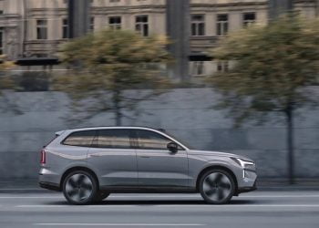 Volvo EX90, Suv elettrico con oltre 600 km di autonomia