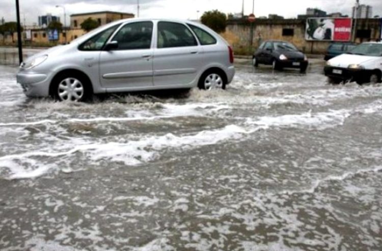 Allerta maltempo a Scicli, sindaco chiude cimitero e villa Penna: eventi annullati
