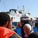4 navi delle ong con oltre 1.100 migranti in attesa di un porto davanti alla Sicilia