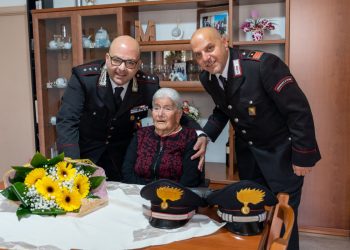 Modica, i 100 anni di Giorgia Muriana: festa insieme ai carabinieri
