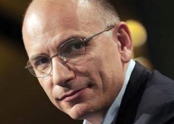 Pagamenti con Pos solo dai 60 euro in sù, Letta contrario: Governo scellerato, invita ad evasione