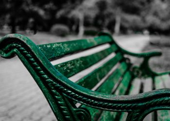 Donna aggredita su una panchina a Trapani