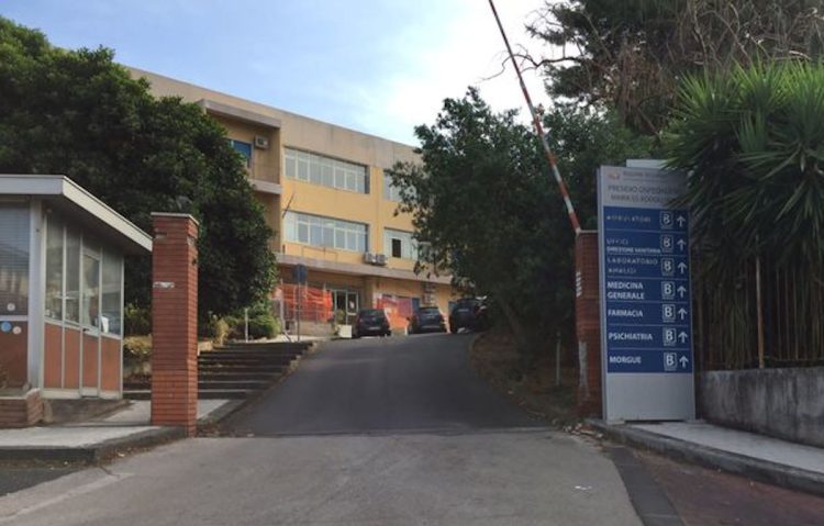 Paziente si lancia da balcone ospedale e muore