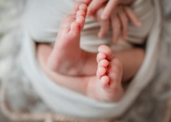 Portano neonato in ospedale ma arriva morto: tragedia a Palermo