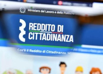 Reddito di cittadinanza, nel 2023 cambiano i requisiti e spunta limite di età: ecco chi rischia