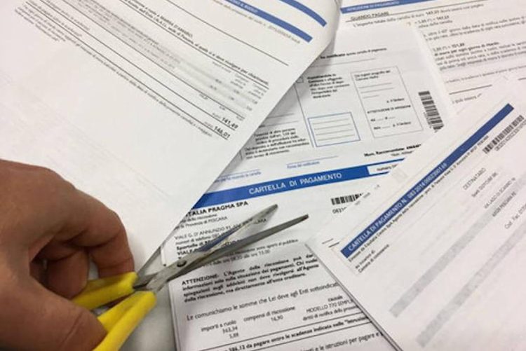 Rottamazione cartelle esattoriali e stralcio fino a 1000 euro: ecco come funziona da gennaio 2023