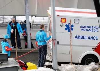 Tragedia in Canada, paramedico cerca rianimare vittima incidente, è la figlia