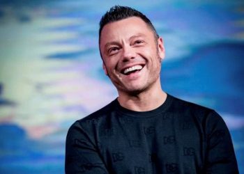 Tiziano Ferro, Alessandra Amoroso e le nuove uscite di questa settimana