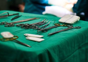 Tumore ovarico di 70 kg asportato alle Molinette di Torino: pesava più della giovane paziente