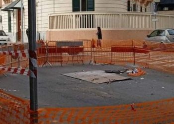 Voragine in Corso Finocchiaro a Palermo