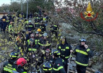 A Ischia si scava alla ricerca dell’ultima persona dispersa