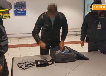 Arrestato in Francia trafficante guineano di essere umani