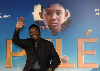 Le figlie “Pelé è in cura, non è a rischio”