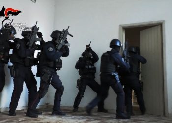 Colpo al clan mafioso di Porta Nuova a Palermo, i summit in una sala da barba