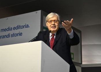 Sgarbi “Vincolare lo di stadio San Siro, abbatterlo è insensato”