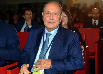 Governo Schifani approva finanziaria, la manovra passa all’Ars