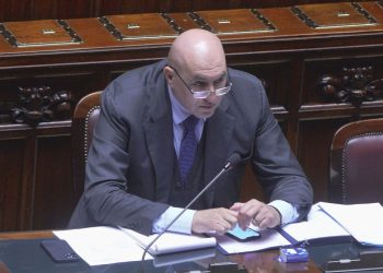 Crosetto “Mandare via i burocrati del no o l’Italia non riparte”