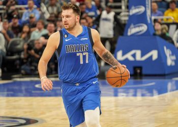 Luka Doncic scrive la storia e trascina Dallas