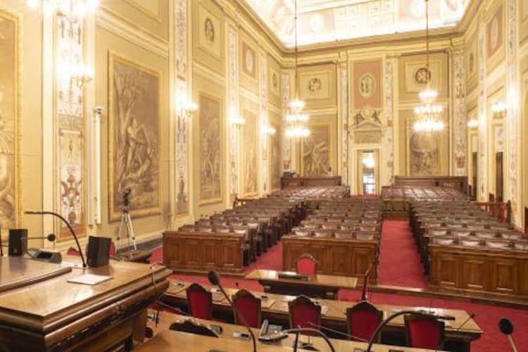 Sanità, Abbate: proroga contratti Covid personale amministrativo Asp