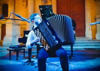 Natale in scena, concerto Makros Kosmos e Pitagora