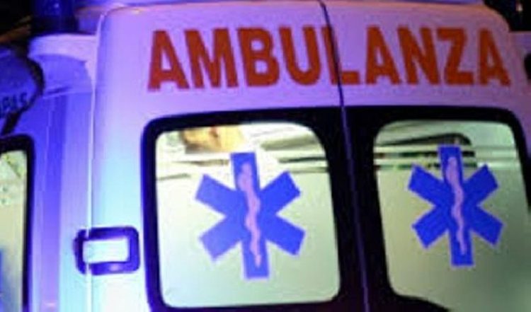 Investita con madre mentre attraversano la strada: morta 12enne