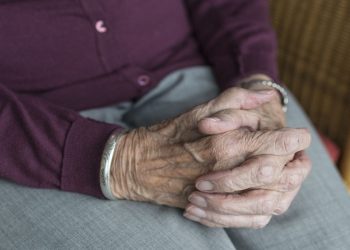 Rapina anziana a Ragusa e poi rivende collana al Compro Oro: arrestato