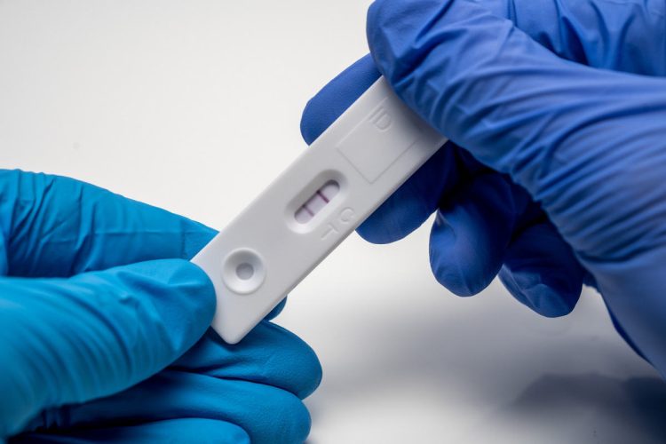 Covid Ragusa, record di nuovi positivi: curva contagi supera quota mille