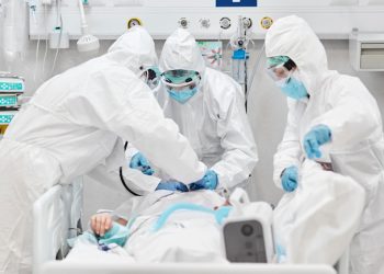 Covid Ragusa, record di nuovi positivi e nuovi ricoveri