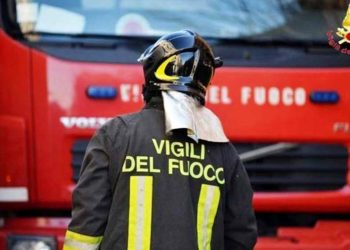 Crolla tetto di magazzino nell'Agrigentino: un morto